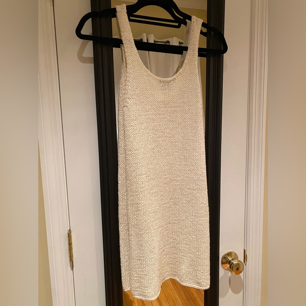 Never been worn Vince tank